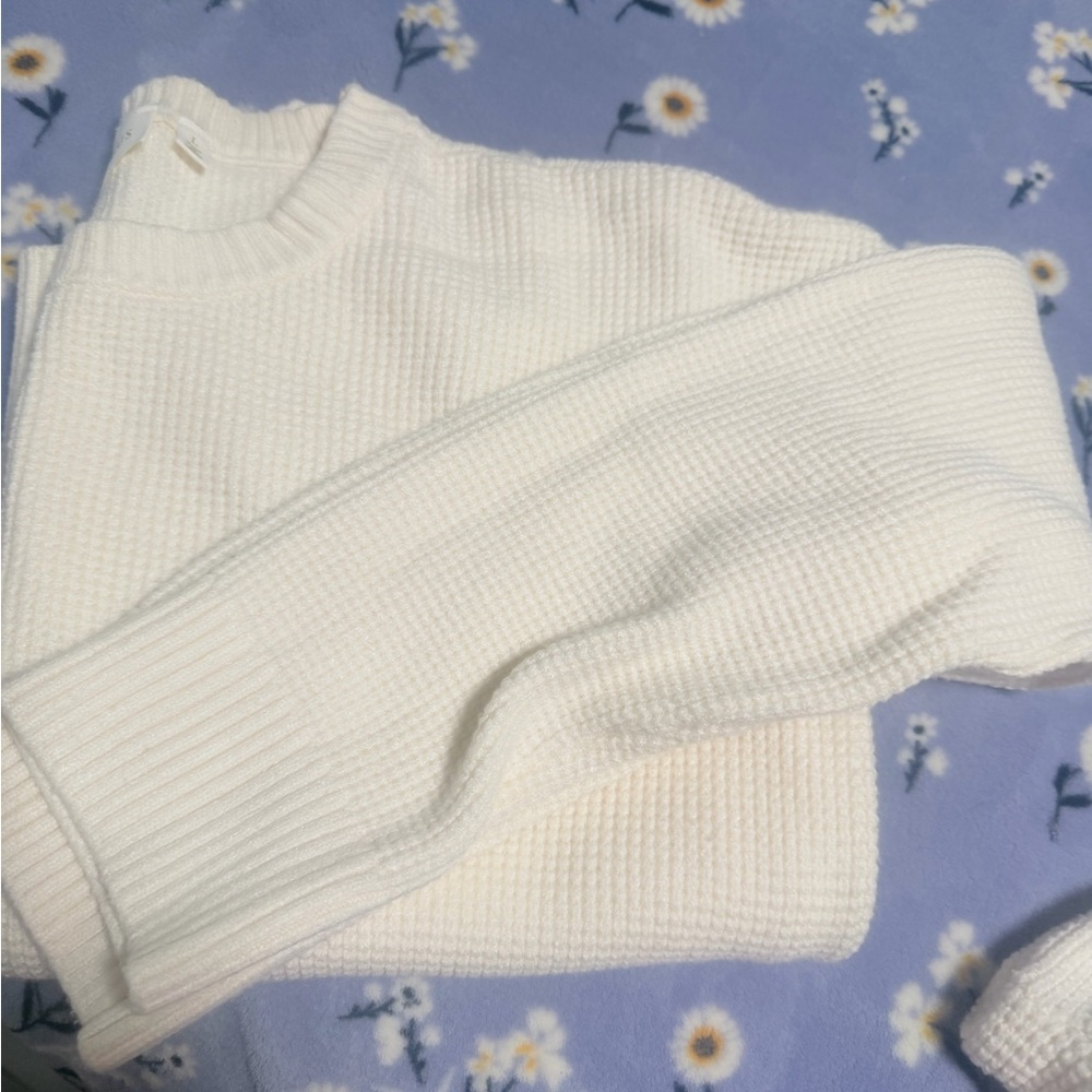 Cyrus Cozy White Knit Sweater outfit